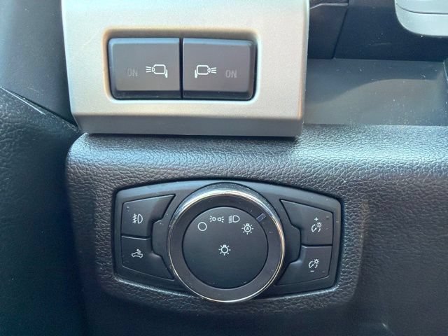 Certified 2018 Ford F150 Lariat w/ Equipment Group 502A Luxury AWD/4WD image 28