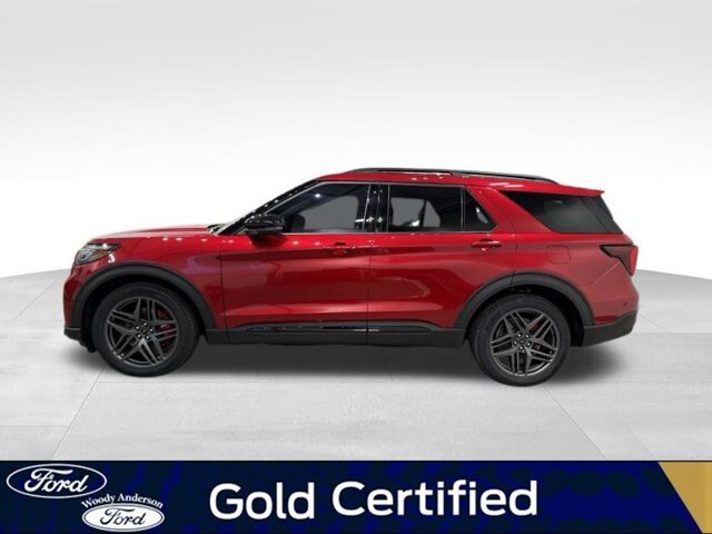 Certified 2025 Ford Explorer ST AWD/4WD image 2