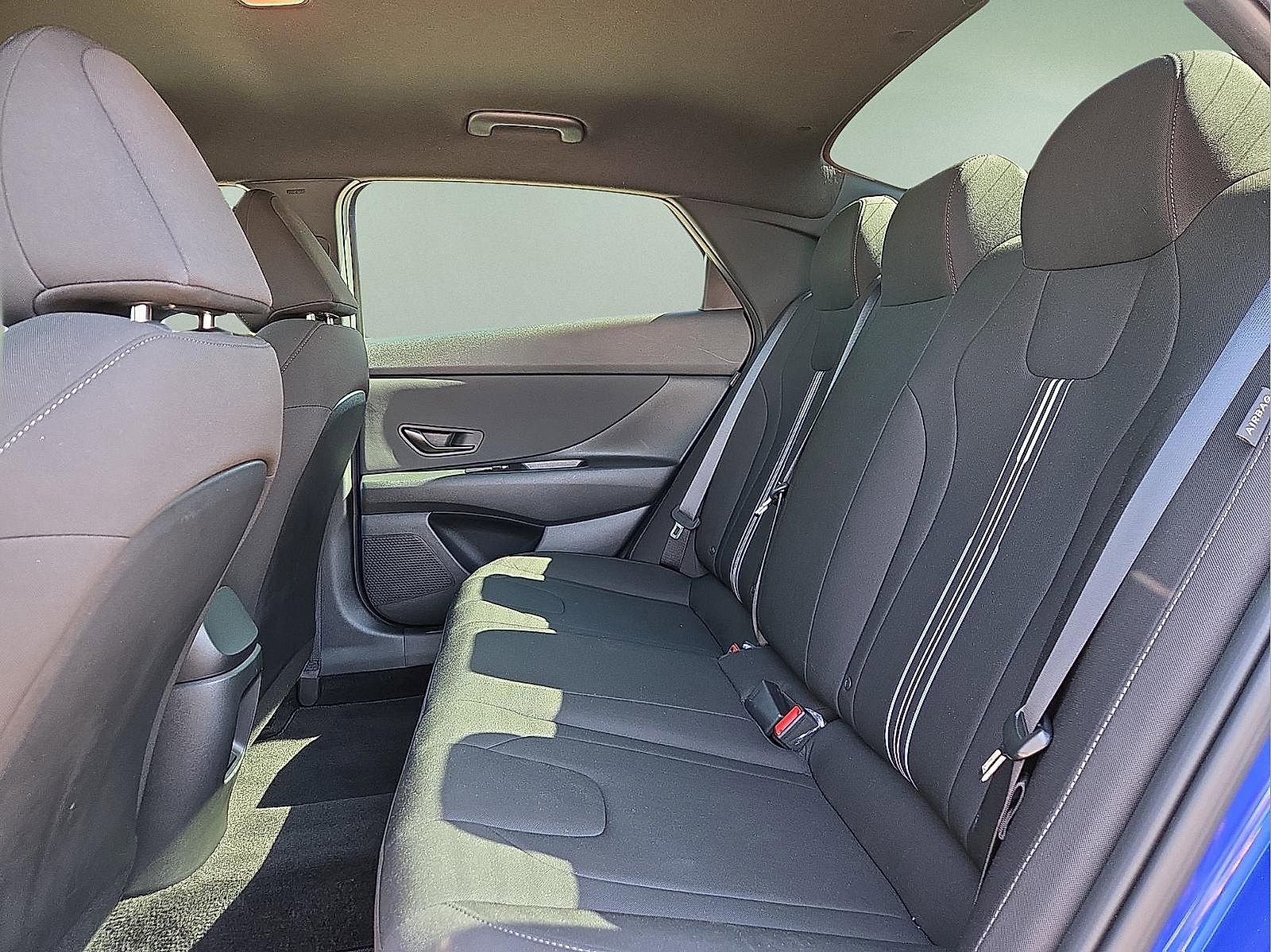 Used 2025 Hyundai Elantra Sport FWD image 10