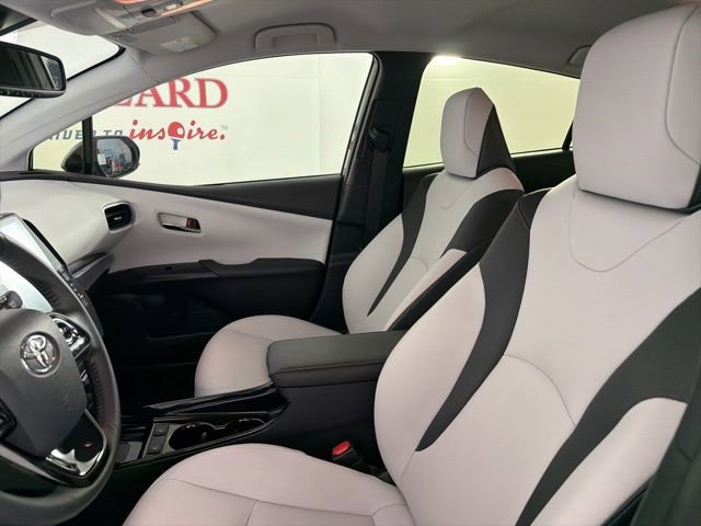 Used 2022 Toyota Prius Limited FWD image 11
