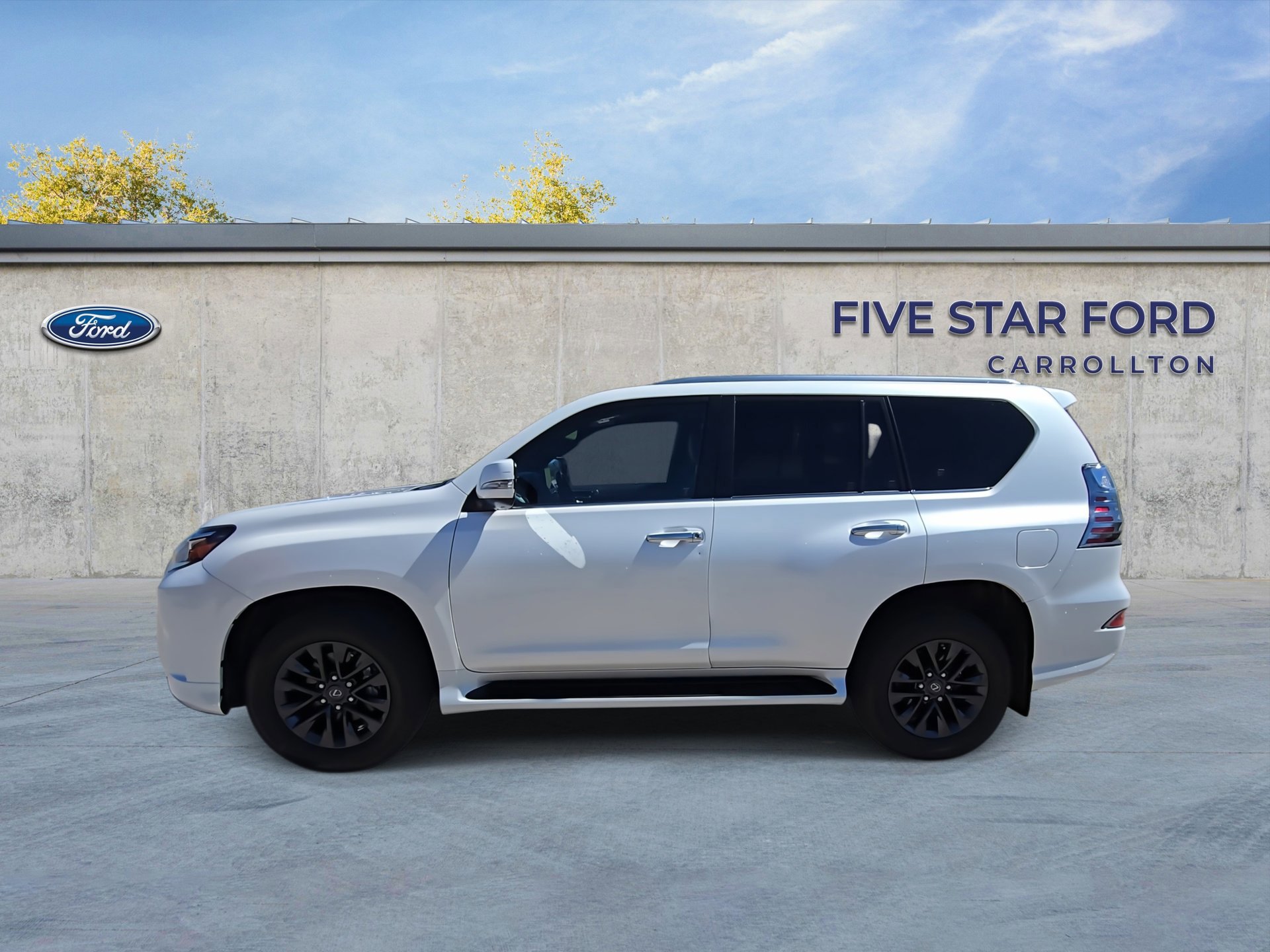 Used 2023 Lexus GX 460 Premium w/ Premium Package image 2
