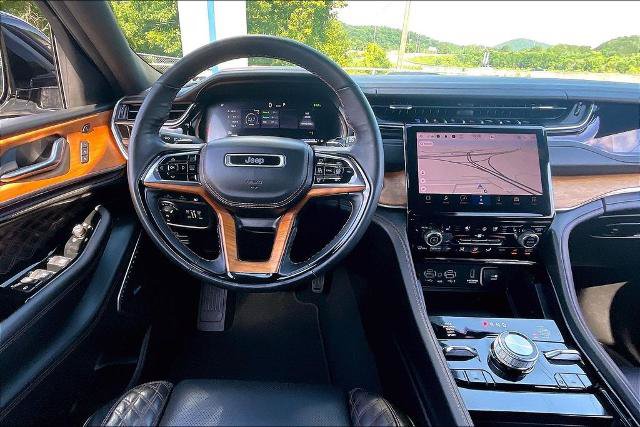 Used 2022 Jeep Grand Cherokee Summit AWD/4WD image 5
