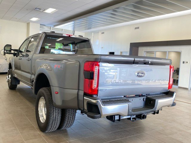 Certified 2024 Ford F350 Lariat w/ Lariat Ultimate Package AWD/4WD image 5