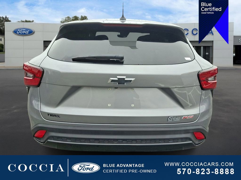 Used 2024 Chevrolet Trax RS w/ Driver Confidence Package image 4