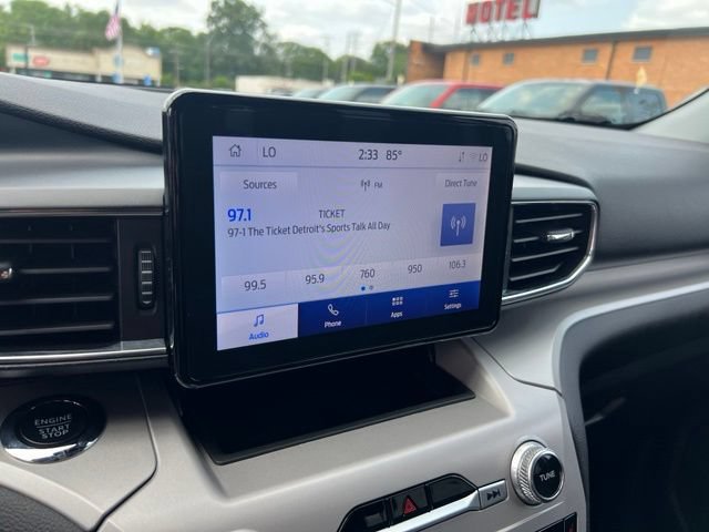 Certified 2024 Ford Explorer XLT w/ Equipment Group 202A AWD/4WD image 11