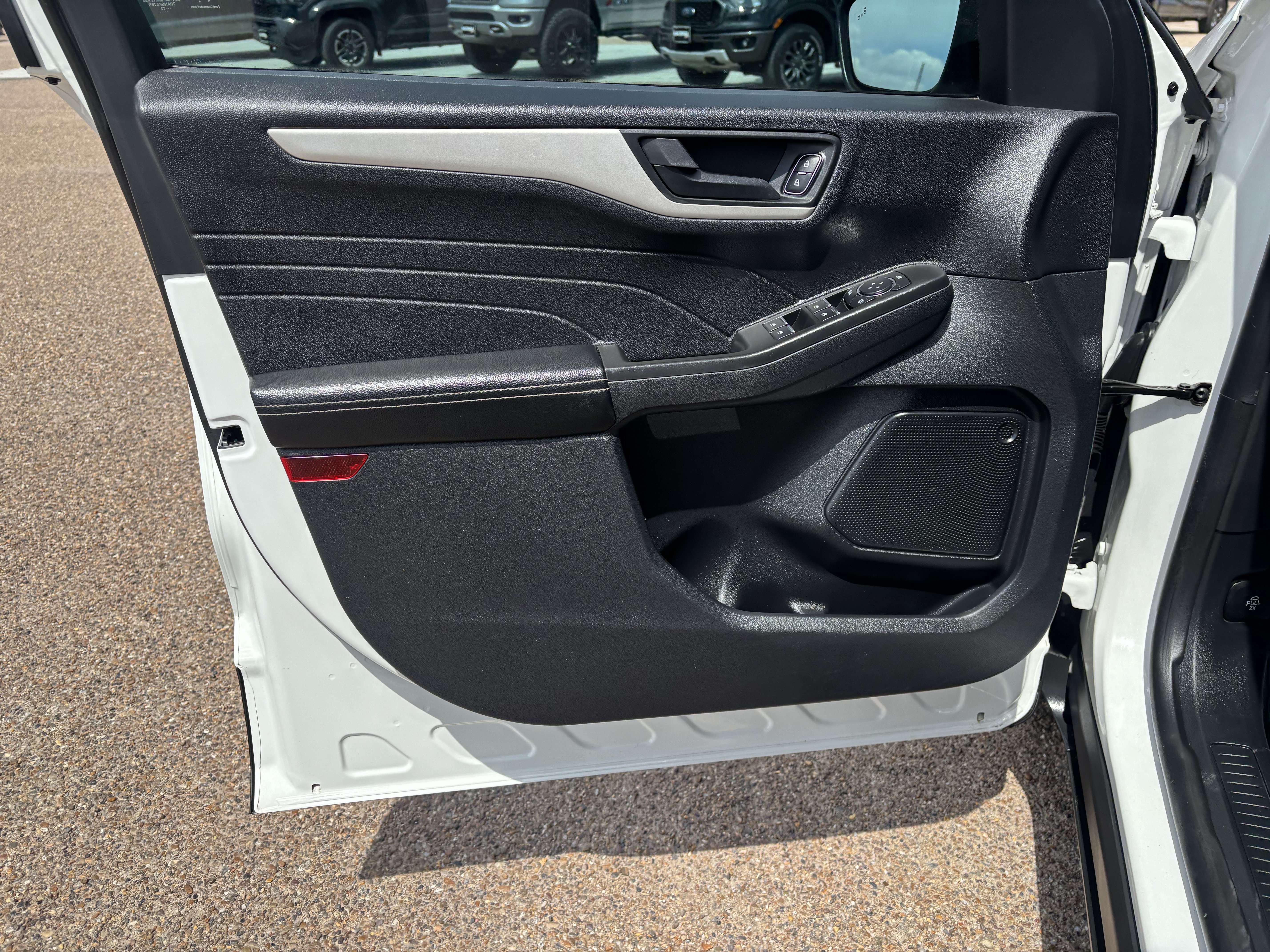 Certified 2022 Ford Escape SE FWD image 9
