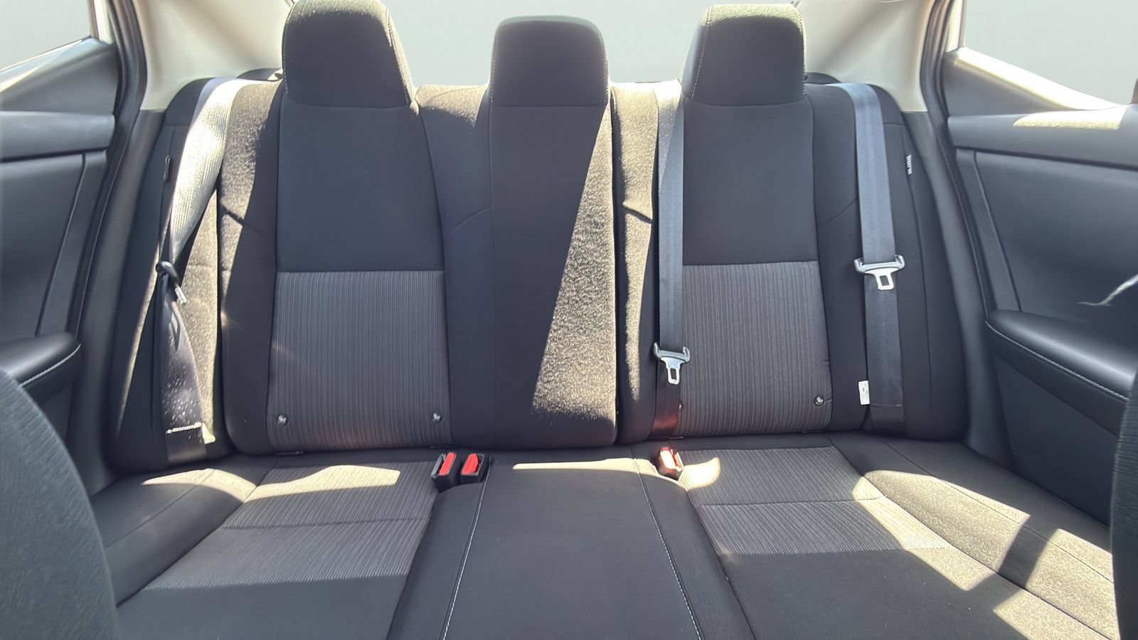 Used 2025 Nissan Sentra SV FWD image 25
