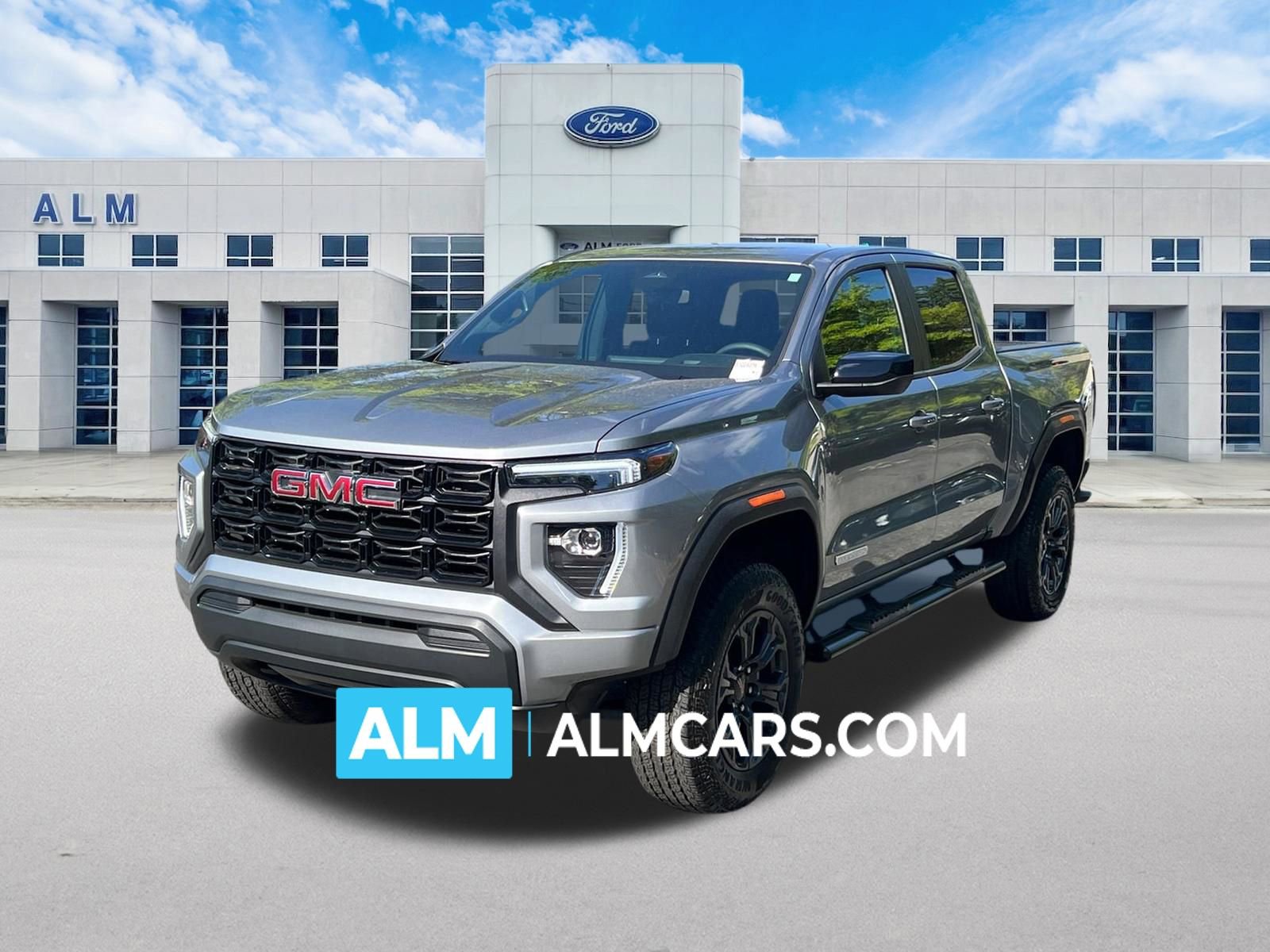 Used 2025 GMC Canyon Elevation