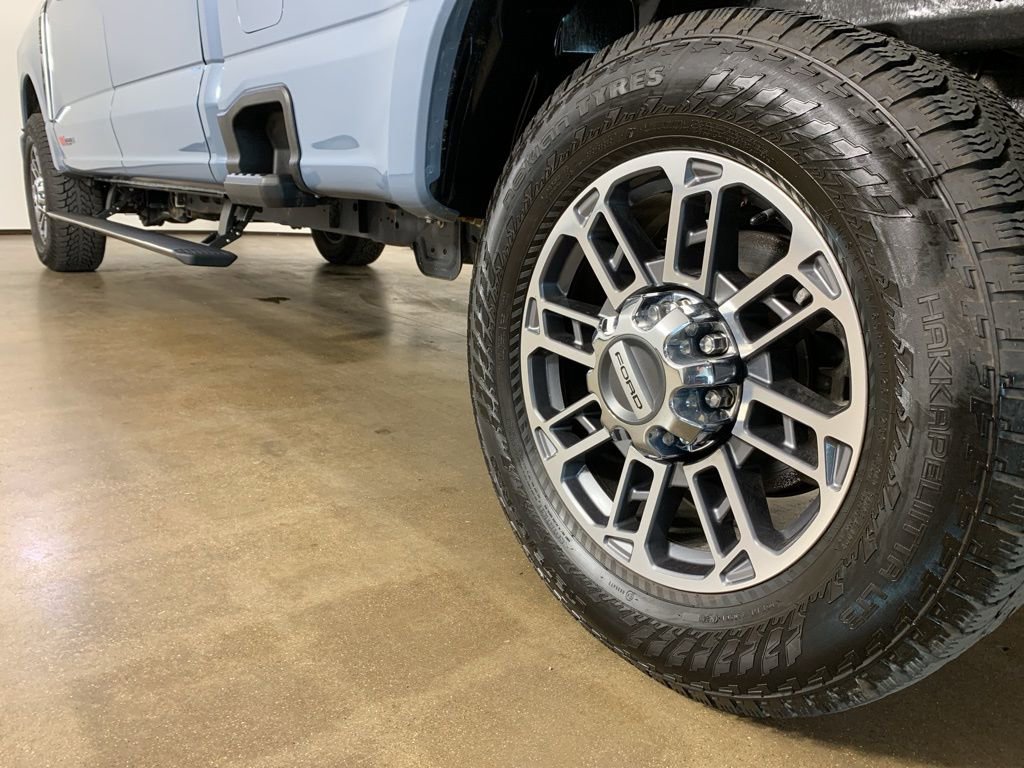 Certified 2023 Ford F250 Limited AWD/4WD image 15