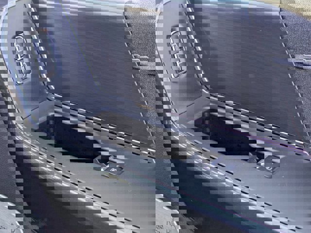 Certified 2023 Ford F150 Lariat w/ Equipment Group 502A High image 39