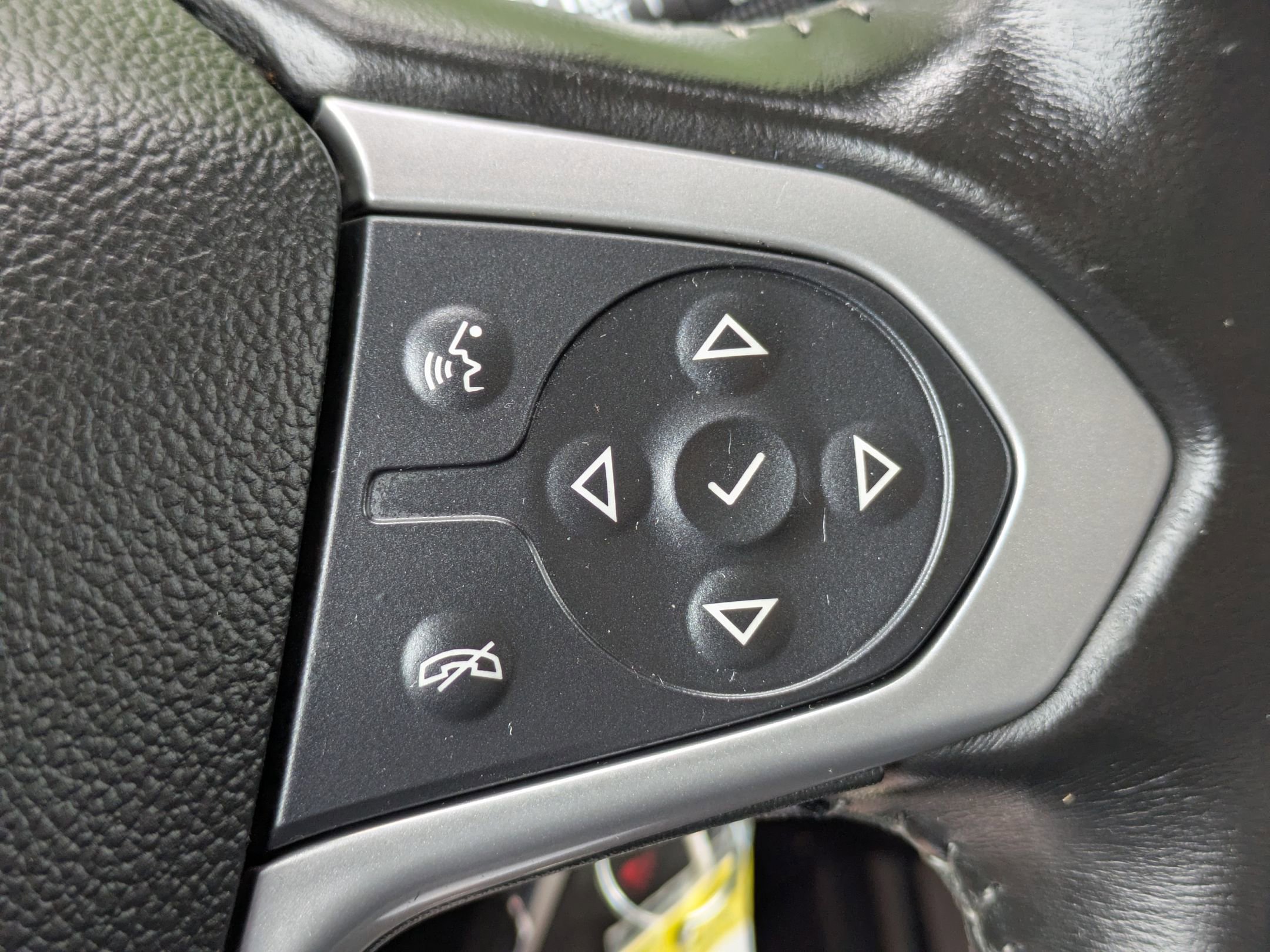 Used 2018 Chevrolet Colorado ZR2 AWD/4WD image 16