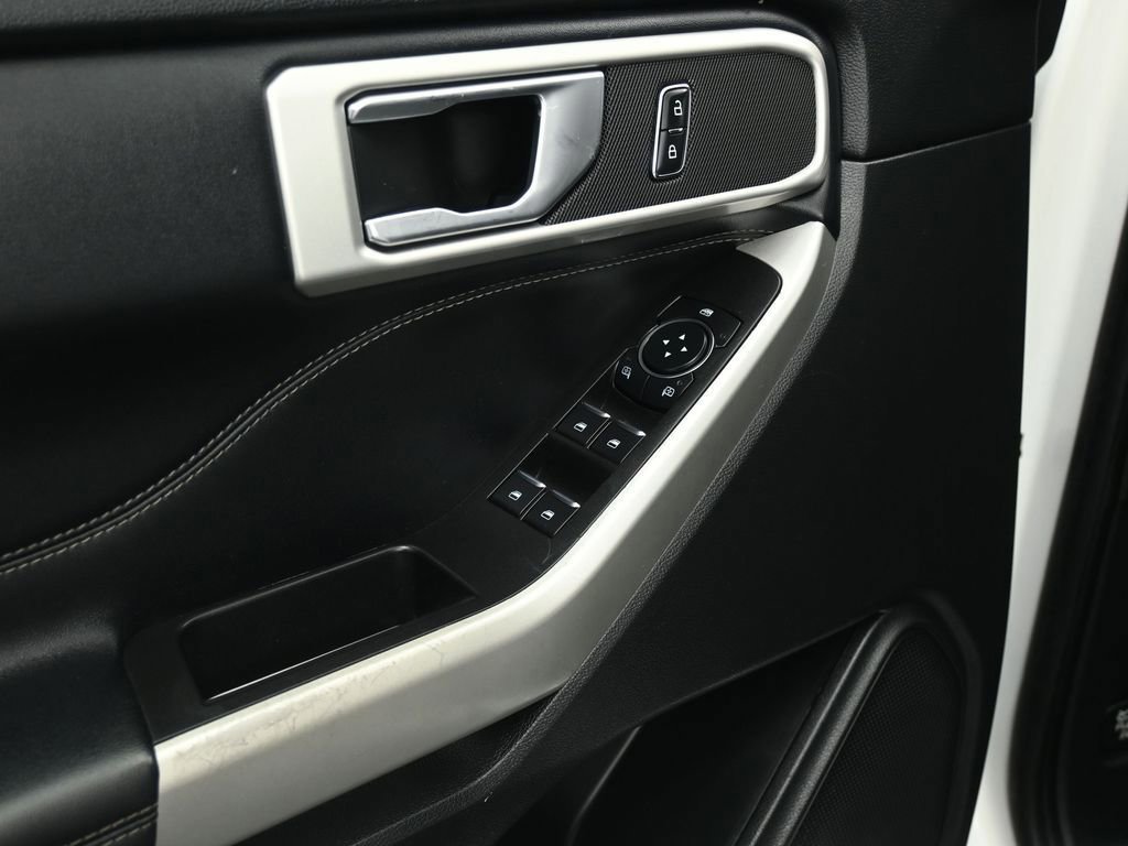 Certified 2020 Ford Explorer XLT w/ Equipment Group 202A image 36