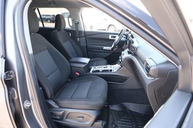 Certified 2022 Ford Explorer XLT w/ Class IV Trailer Tow Package AWD/4WD image 28
