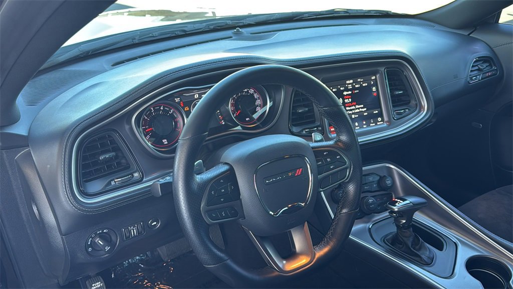 Used 2022 Dodge Challenger R/T Scat Pack w/ Dynamics Package image 22