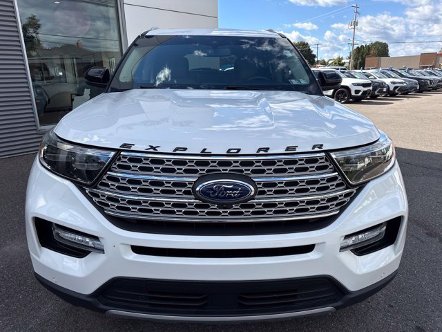 Certified 2022 Ford Explorer Limited w/ Equipment Group 301A AWD/4WD image 3