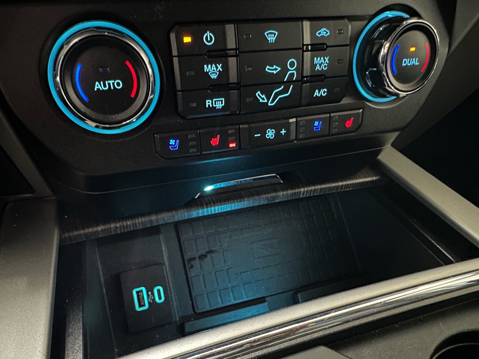 Certified 2021 Ford F250 Lariat w/ Tremor Off-Road Package image 42