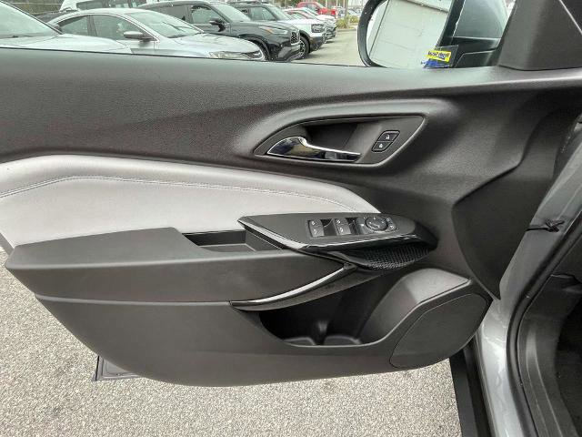 Used 2025 Chevrolet Trax LT image 15