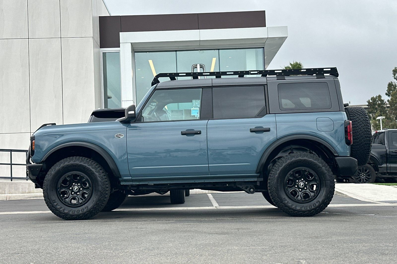 Certified 2022 Ford Bronco Wildtrak AWD/4WD image 6
