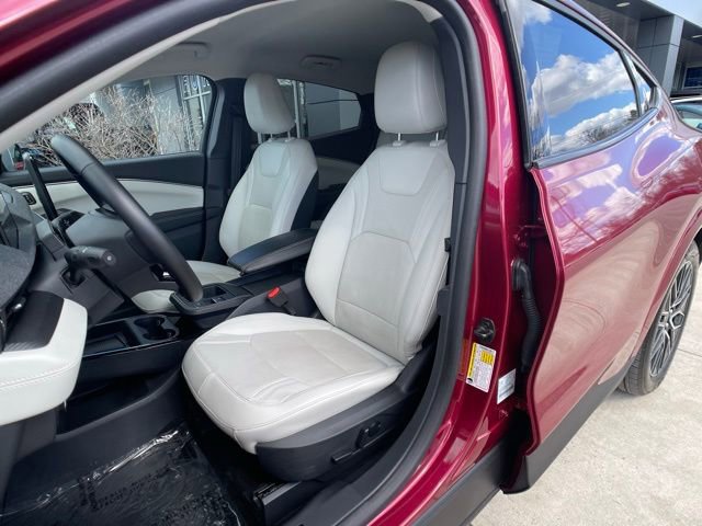 Certified 2025 Ford Mustang Mach-E Premium image 17