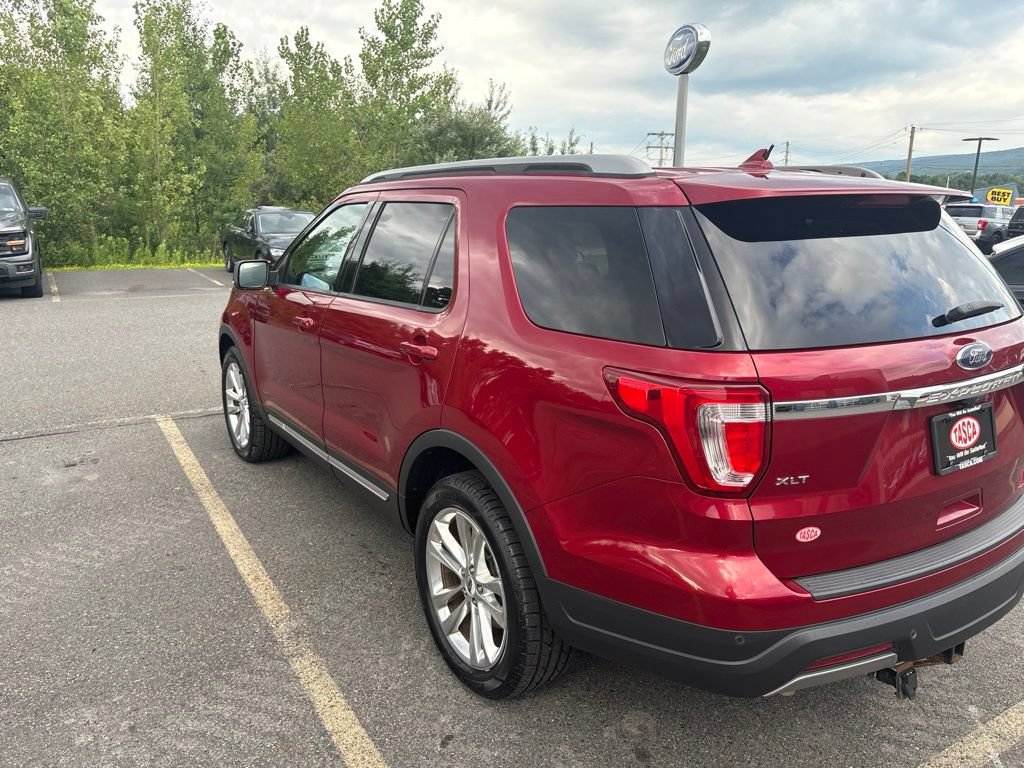 Certified 2019 Ford Explorer XLT w/ Equipment Group 201A AWD/4WD image 6