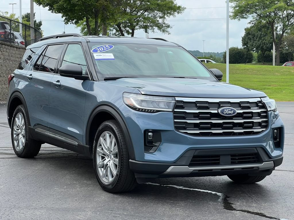 Certified 2025 Ford Explorer Active w/ Active Comfort Package AWD/4WD image 45