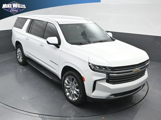 Used 2022 Chevrolet Suburban LT RWD image 9