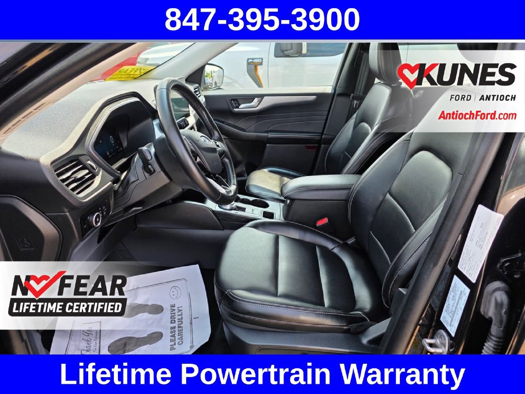 Certified 2025 Ford Escape Platinum AWD/4WD image 25
