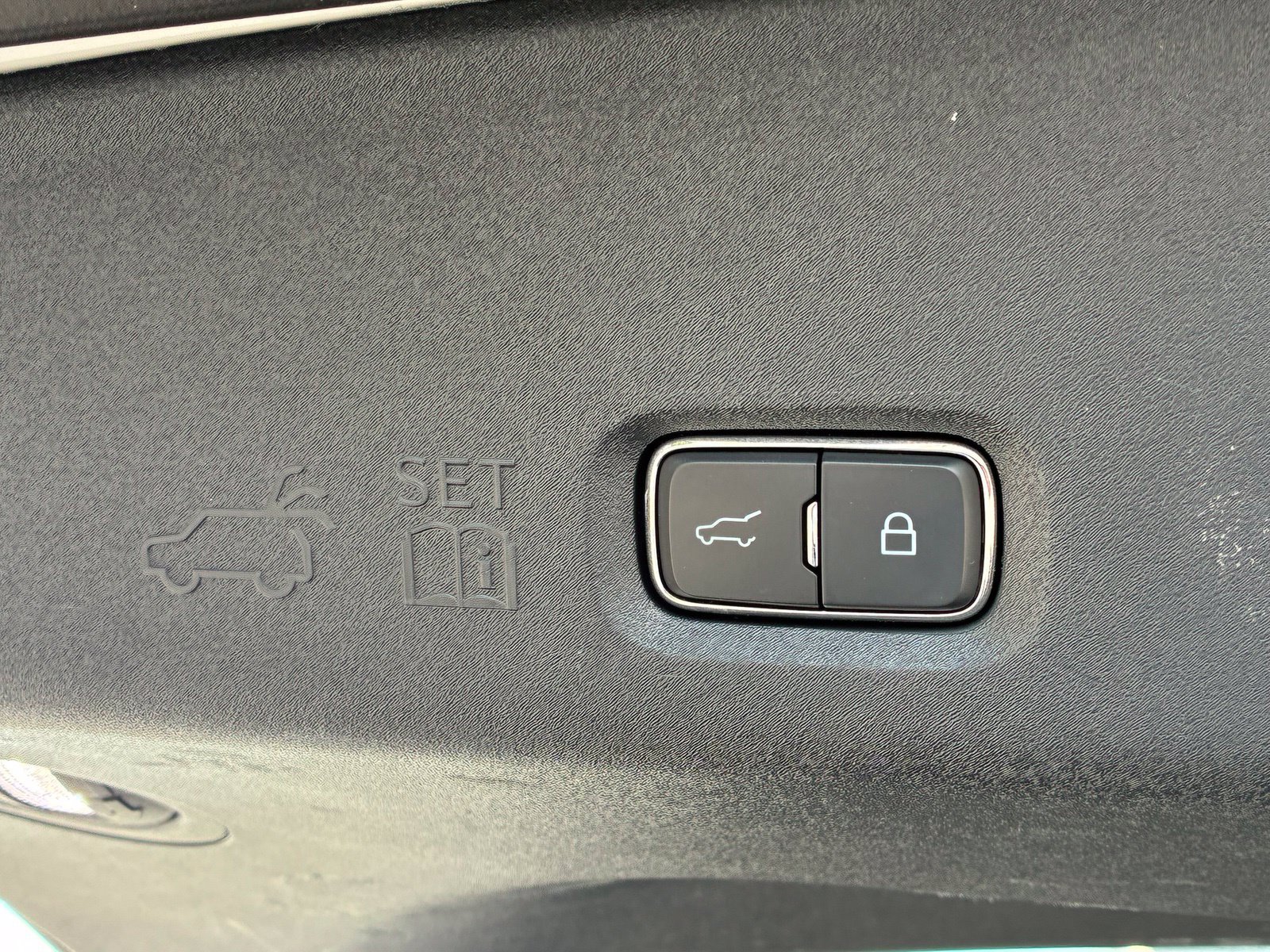 Certified 2025 Ford Expedition King Ranch AWD/4WD image 18