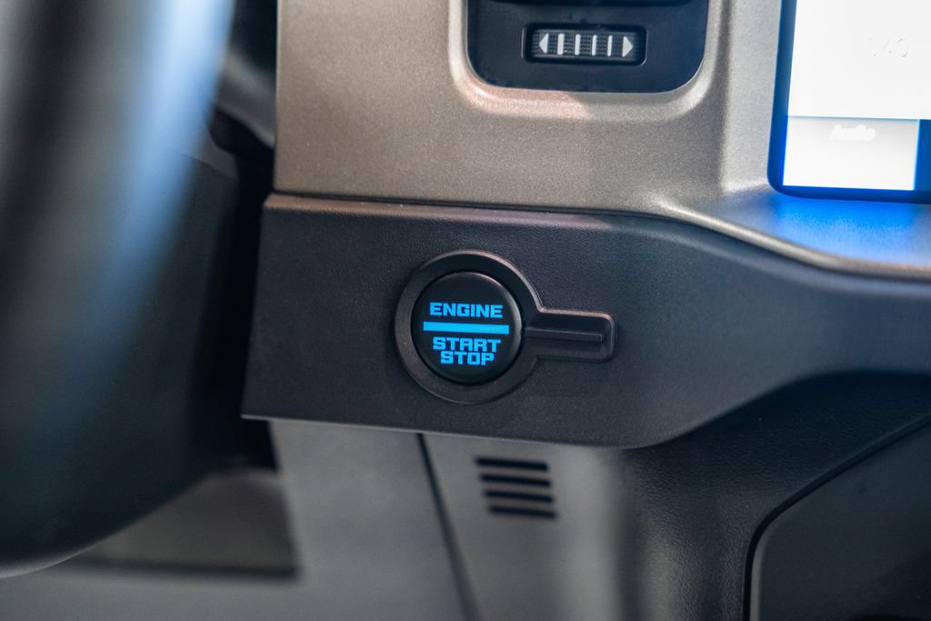 Certified 2025 Ford Bronco Outer Banks AWD/4WD image 30
