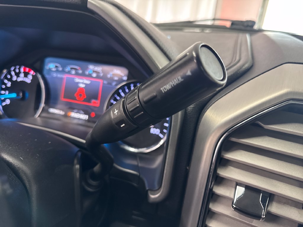 Certified 2019 Ford F350 Platinum w/ Platinum Ultimate Package AWD/4WD image 27