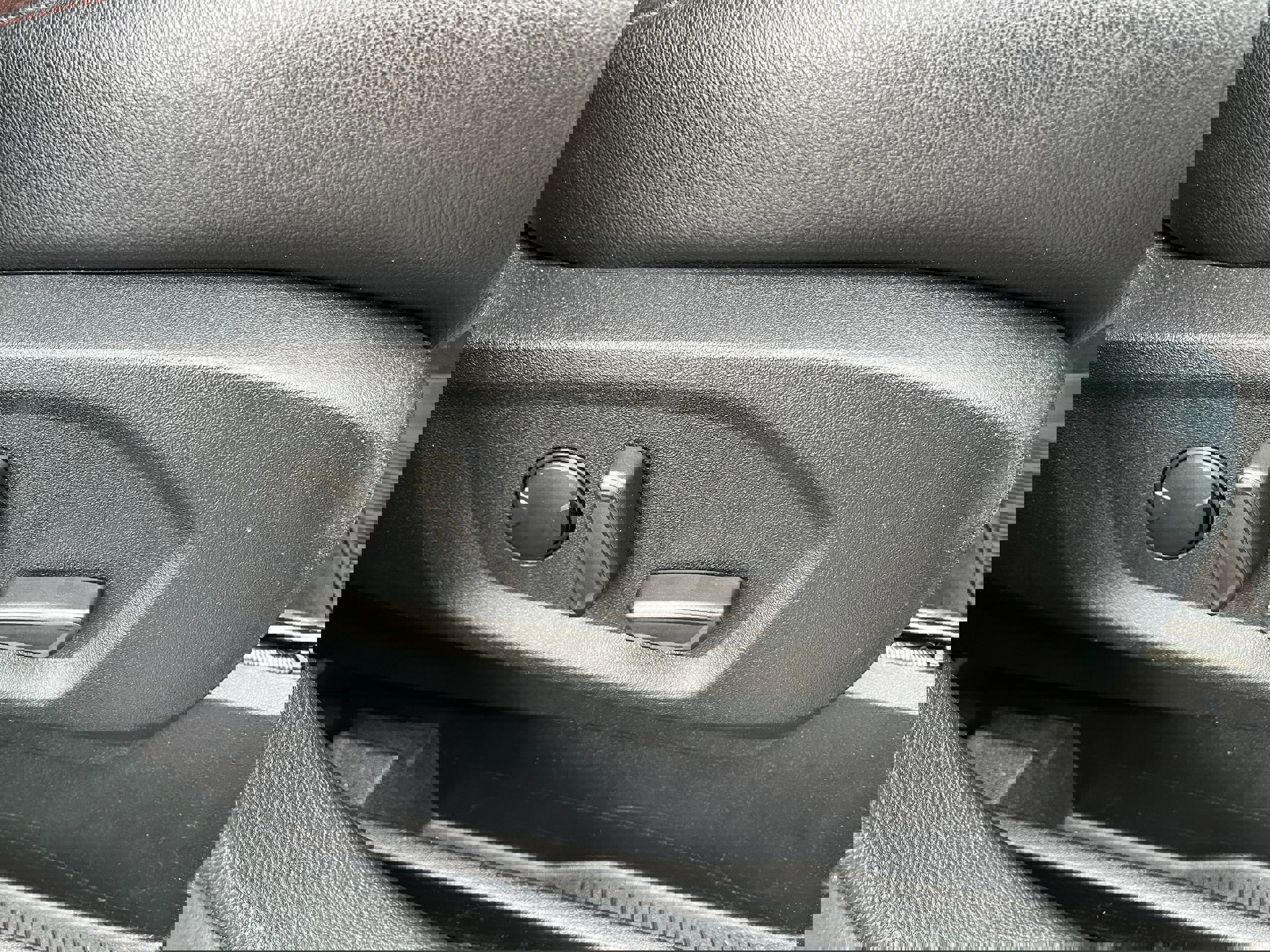 Certified 2020 Ford Edge Titanium w/ Equipment Group 301A image 20