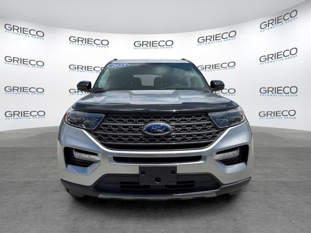 Certified 2023 Ford Explorer XLT w/ Equipment Group 202A RWD image 2