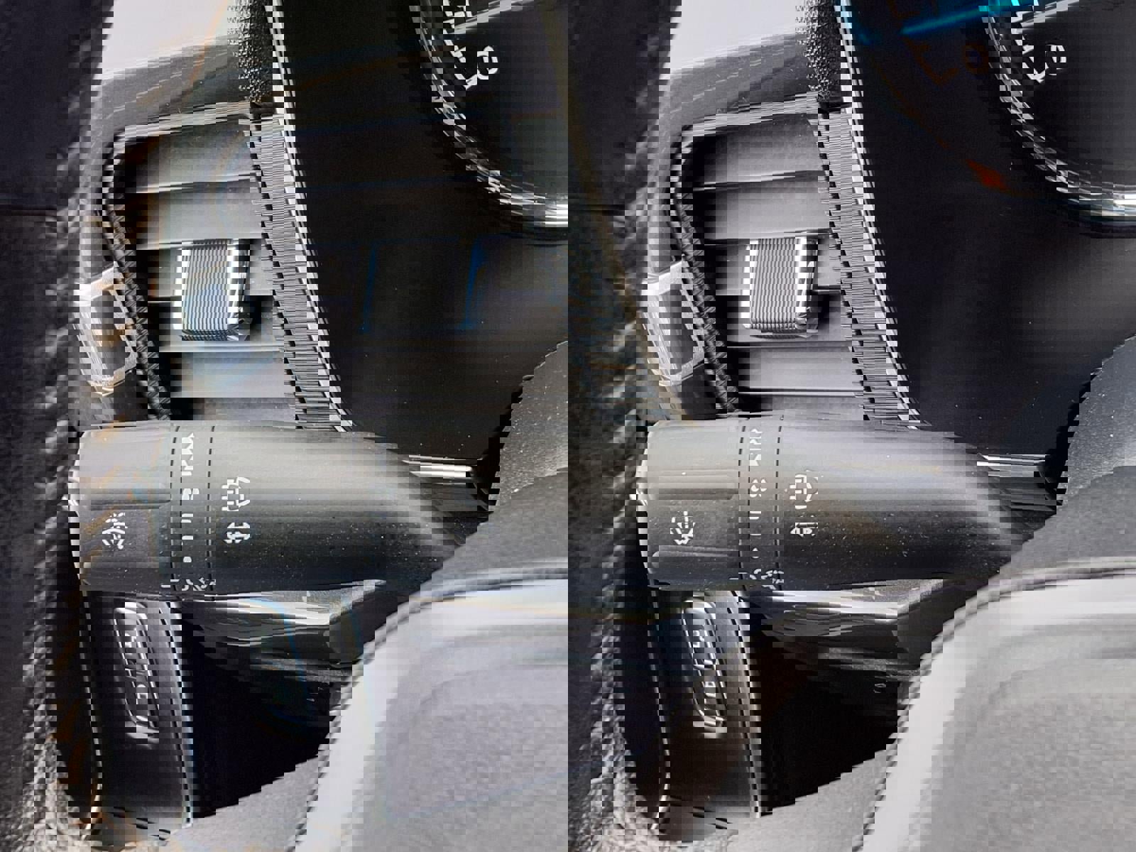 Certified 2021 Ford F150 XLT w/ Equipment Group 302A High image 18