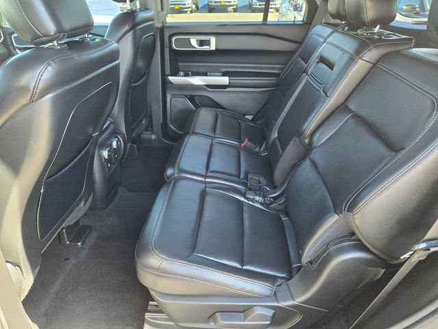 Certified 2020 Ford Explorer XLT w/ Equipment Group 202A AWD/4WD image 10