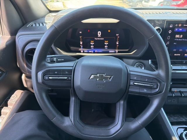 Used 2023 Chevrolet Colorado Trail Boss w/ LPO, Dark Essentials Package AWD/4WD image 16