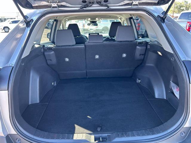 Used 2025 Toyota RAV4 XLE FWD image 19