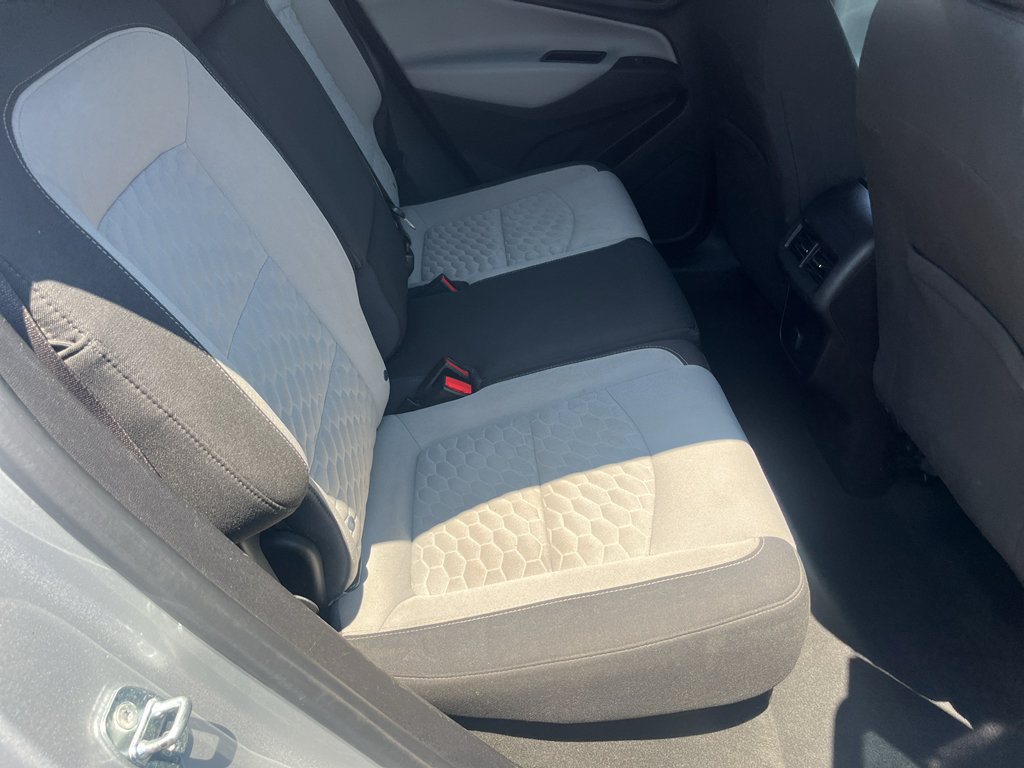 Used 2018 Chevrolet Equinox LS AWD/4WD image 29