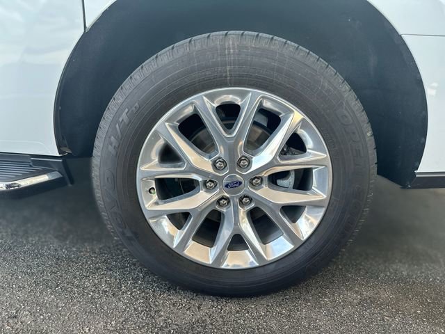 Certified 2021 Ford Expedition Max XLT image 10