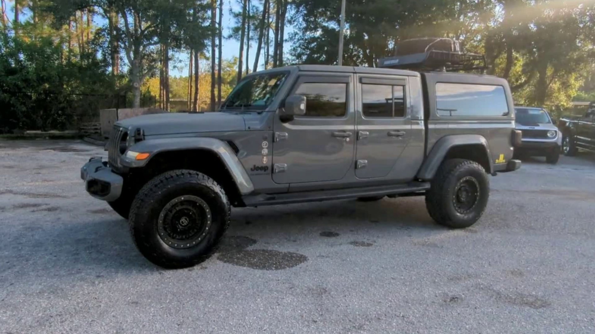 Used 2022 Jeep Gladiator Overland AWD/4WD image 14