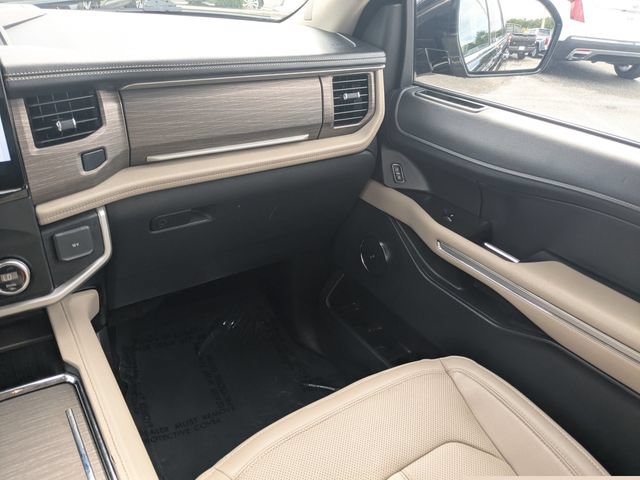 Certified 2024 Ford Expedition Limited AWD/4WD image 17