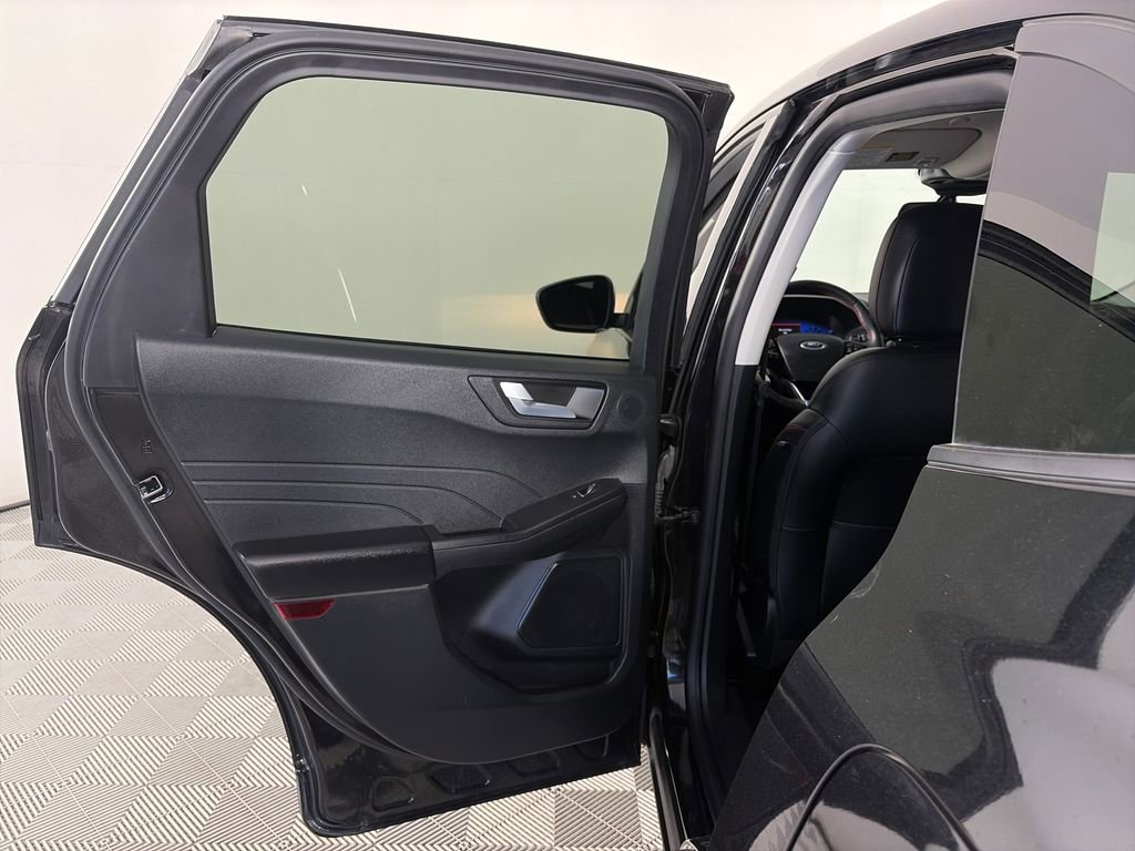 Certified 2022 Ford Escape SEL w/ SEL Stealth AWD Package image 12