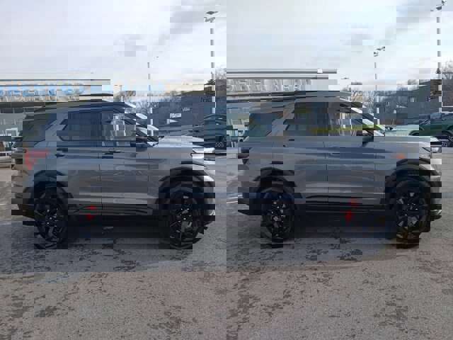 Certified 2022 Ford Explorer ST w/ Equipment Group 401A image 5