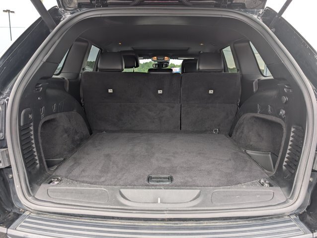 Used 2020 Jeep Grand Cherokee Altitude RWD image 25