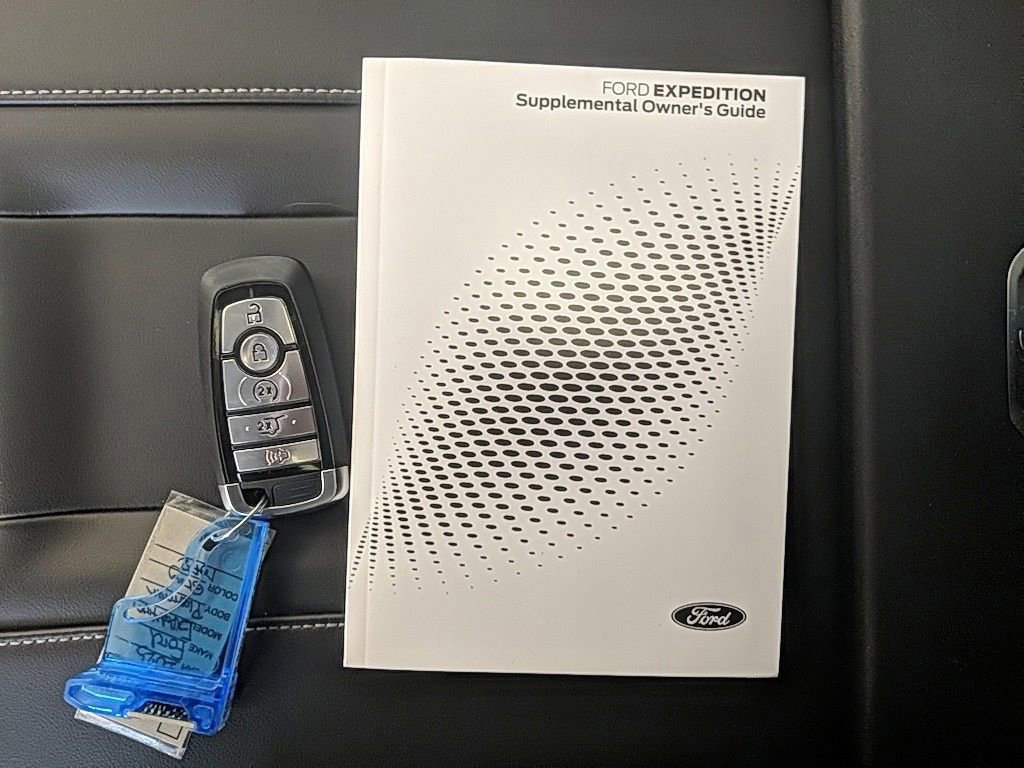 Certified 2025 Ford Expedition Max Platinum image 37