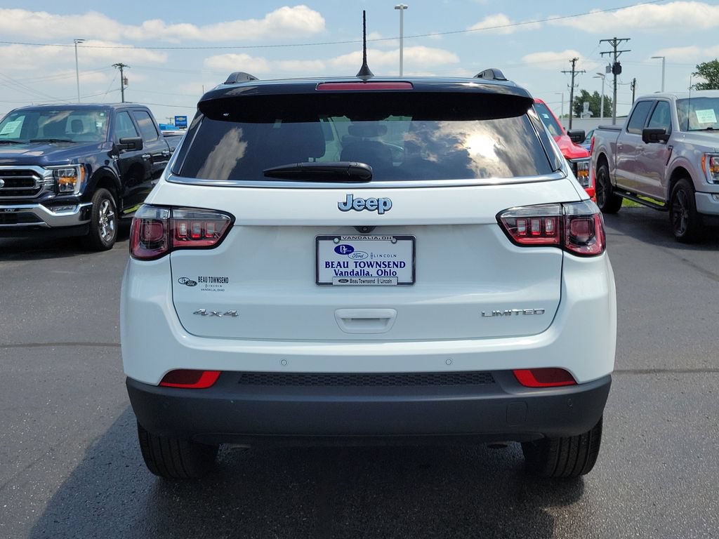 Used 2025 Jeep Compass Limited AWD/4WD image 5