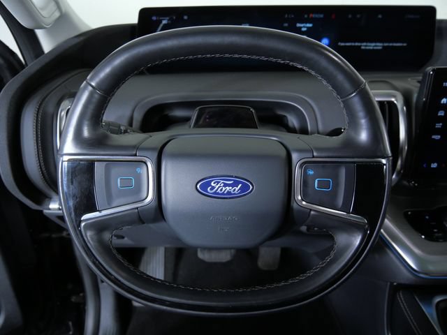 Certified 2025 Ford Expedition Platinum w/ Driver's Package AWD/4WD image 29
