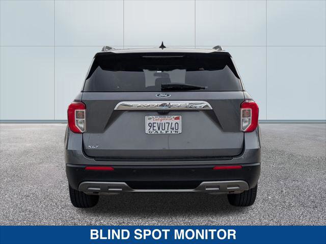 Certified 2022 Ford Explorer XLT w/ Equipment Group 202A image 3