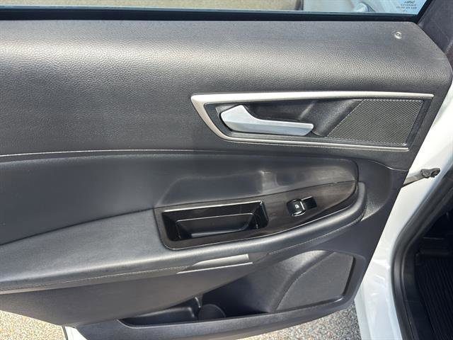 Certified 2019 Ford Edge SEL w/ Equipment Group 201A image 17