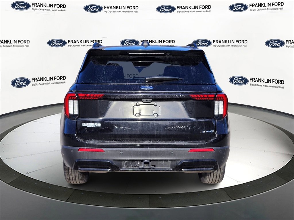 Certified 2025 Ford Explorer ST-Line image 4