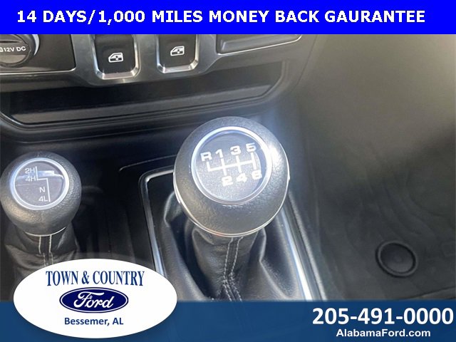 Used 2025 Jeep Wrangler Sport image 20